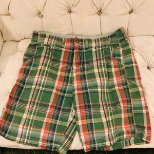 American Eagle Classic Length Plaid Shorts 30